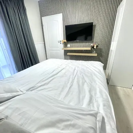 Baneasa Luxury Apartaments Bucarest Esterno foto